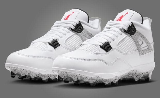 Air Jordan 4 Retro MCS White Cement
