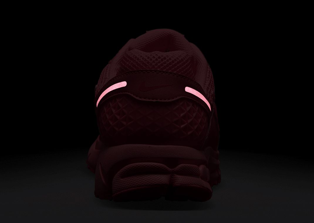 Nike Zoom Vomero 5 Hot Punch 3M Back