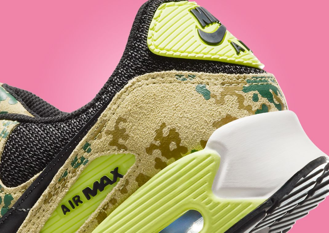 Nike Air Max 90 Camo Team Gold Light Lemon Twist Heel