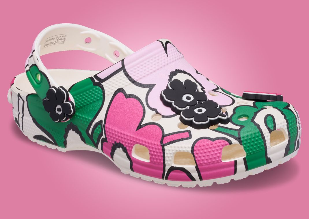 Marimekko x Crocs Classic Clog Angle
