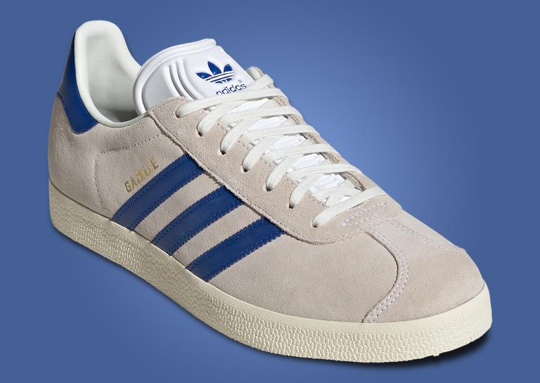 Manchester United x adidas Gazelle Angle