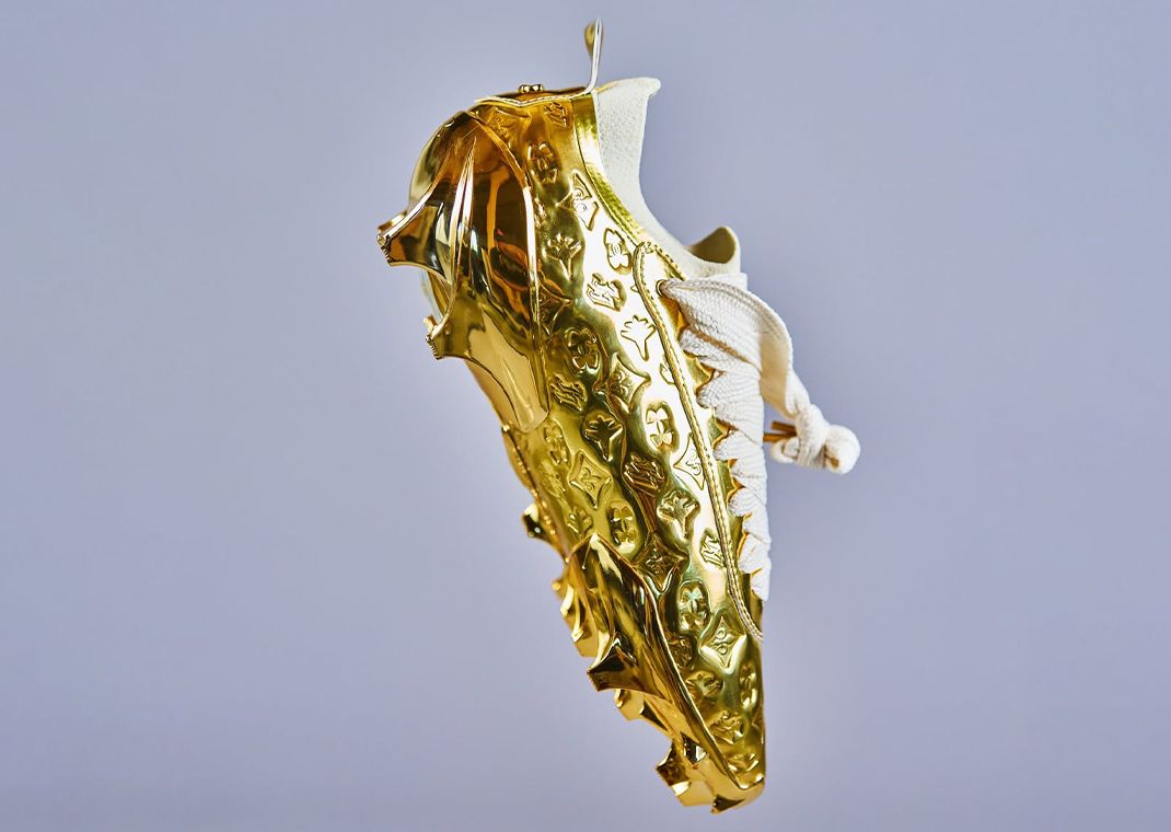 Justin Jefferson Under Armour Gold Cleat PE