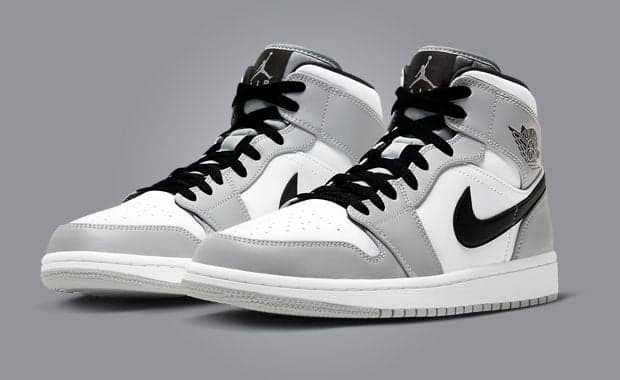 Air Jordan 1 Mid Light Smoke Grey