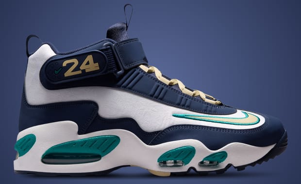 This Nike Air Griffey Max 1 Calls Back to The Kid’s Hall of Fame Speech