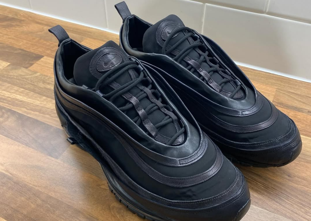airmax 97 black on black
