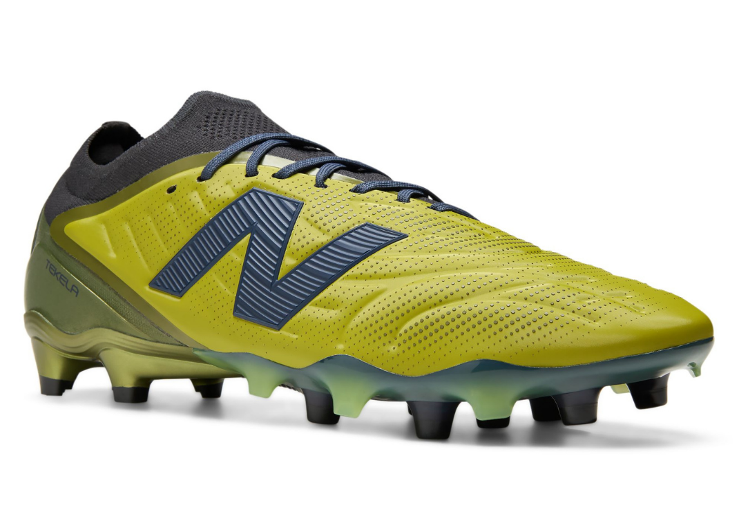 Stone Island x New Balance Tekela Elite FG v5 - Angle