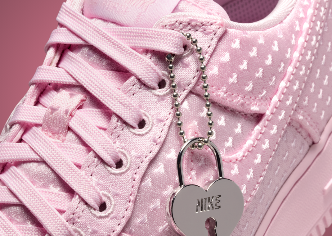 Nike Air Force 1 Low Valentine's Day Pink Foam Detail