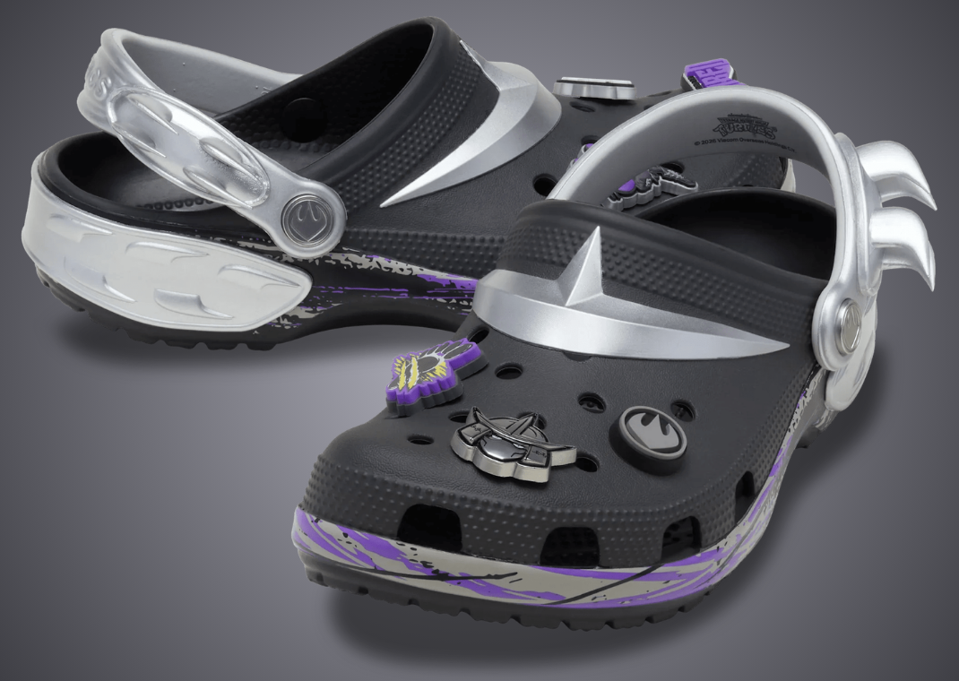 Teenage Mutant Ninja Turtles x Crocs Classic Clog Shredder - Angle