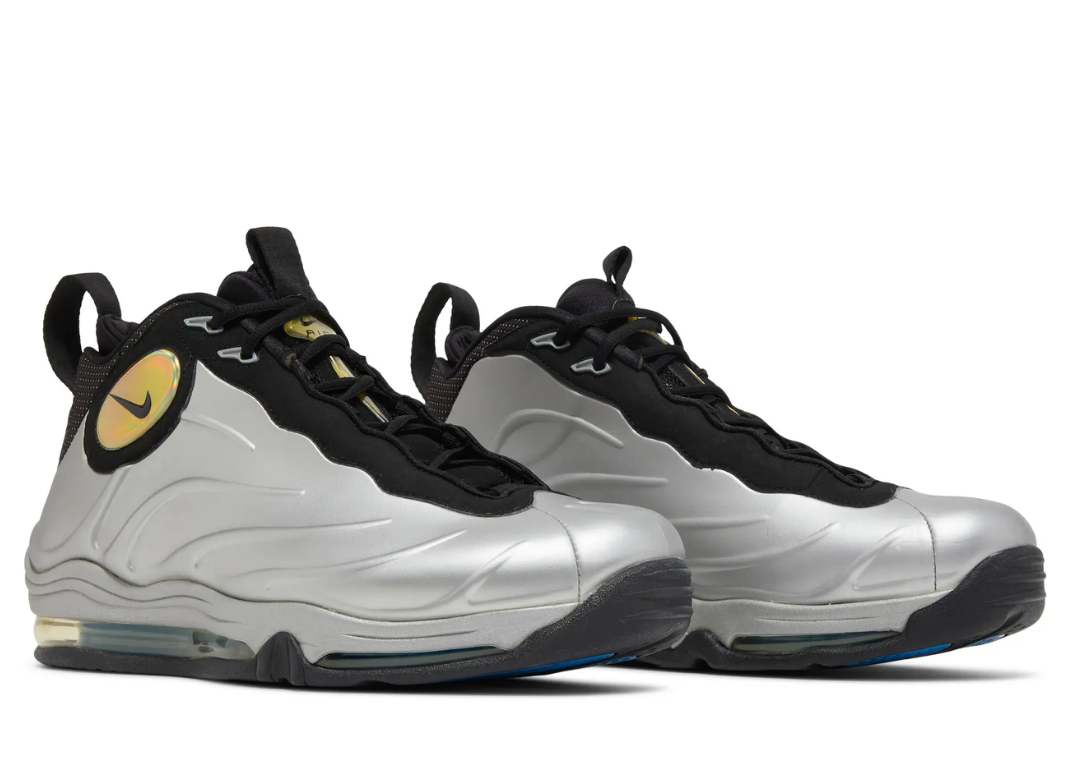 nike total air foamposite max on feet