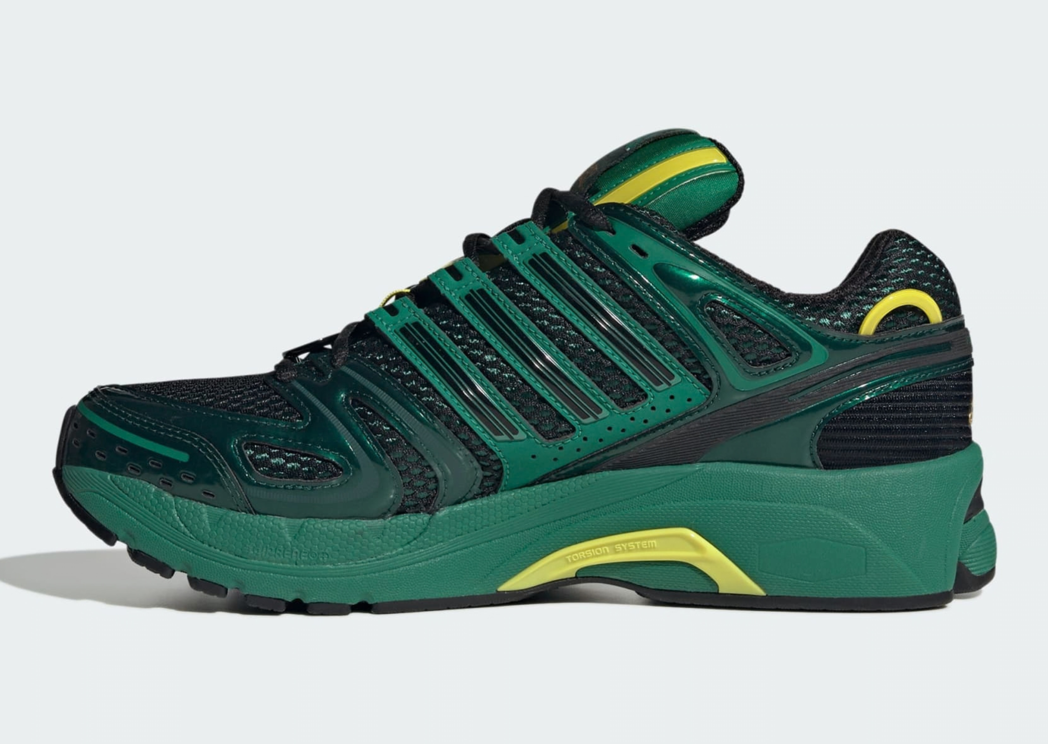 Pokémon x adidas Adistar Control 5 Rayquaza Medial