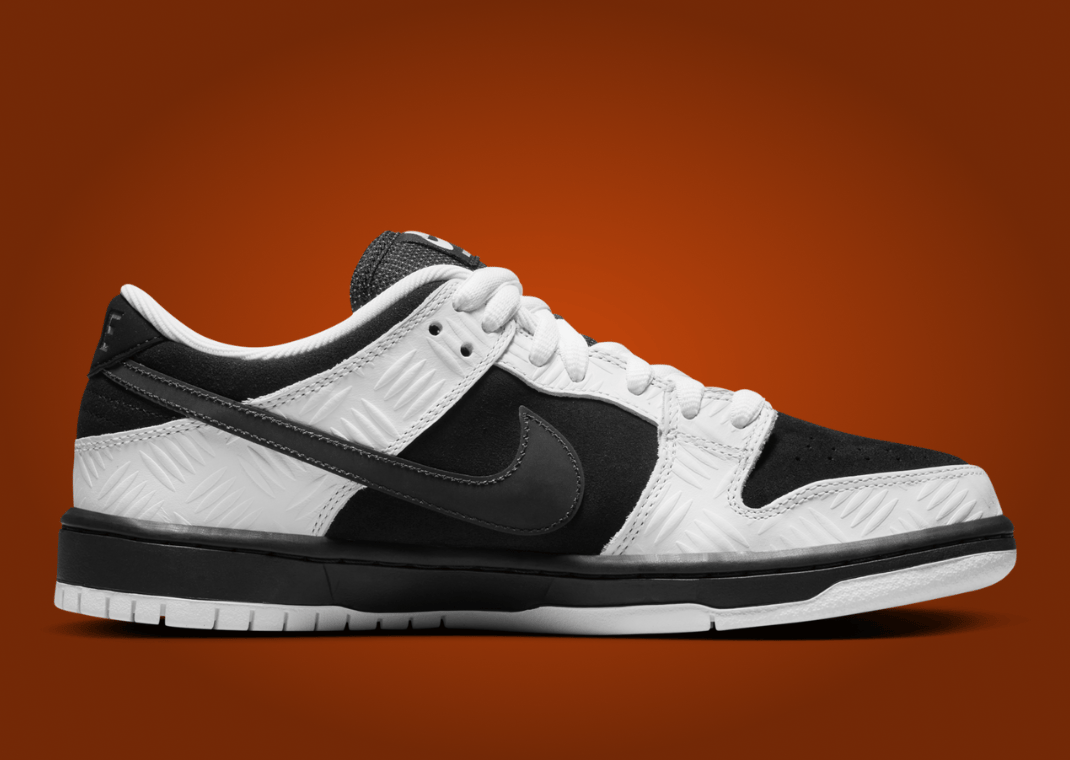 Where To Buy The TIGHTBOOTH x Nike SB Dunk Low This Month Where To Buy The TIGHTBOOTH x Nike SB Dunk Low This Month