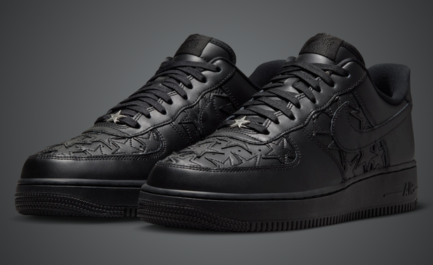 This Nike Air Force 1 Low Triple Black Brings the Stars Out