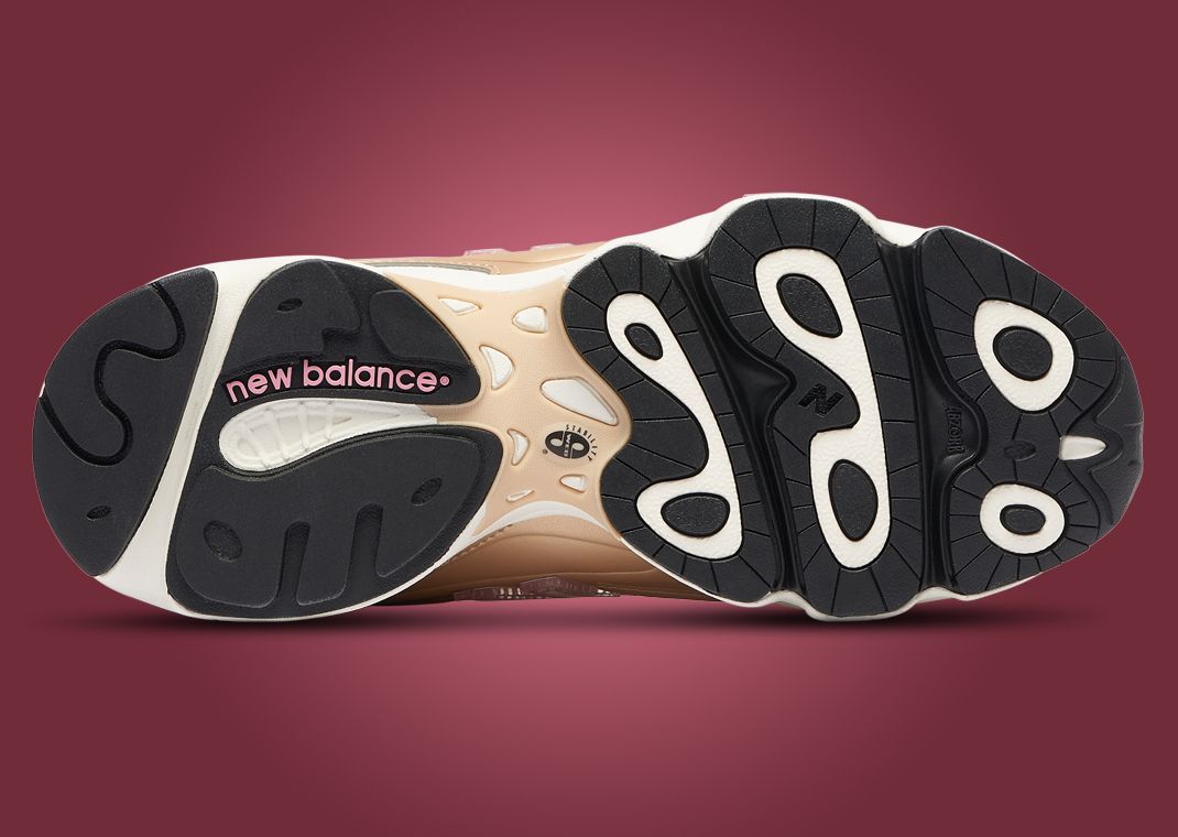 New Balance 1000 Desert Clay Outsole
