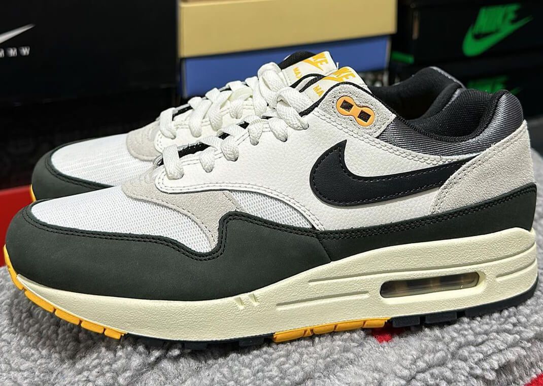 Nike Air Max 1 Athletic Department