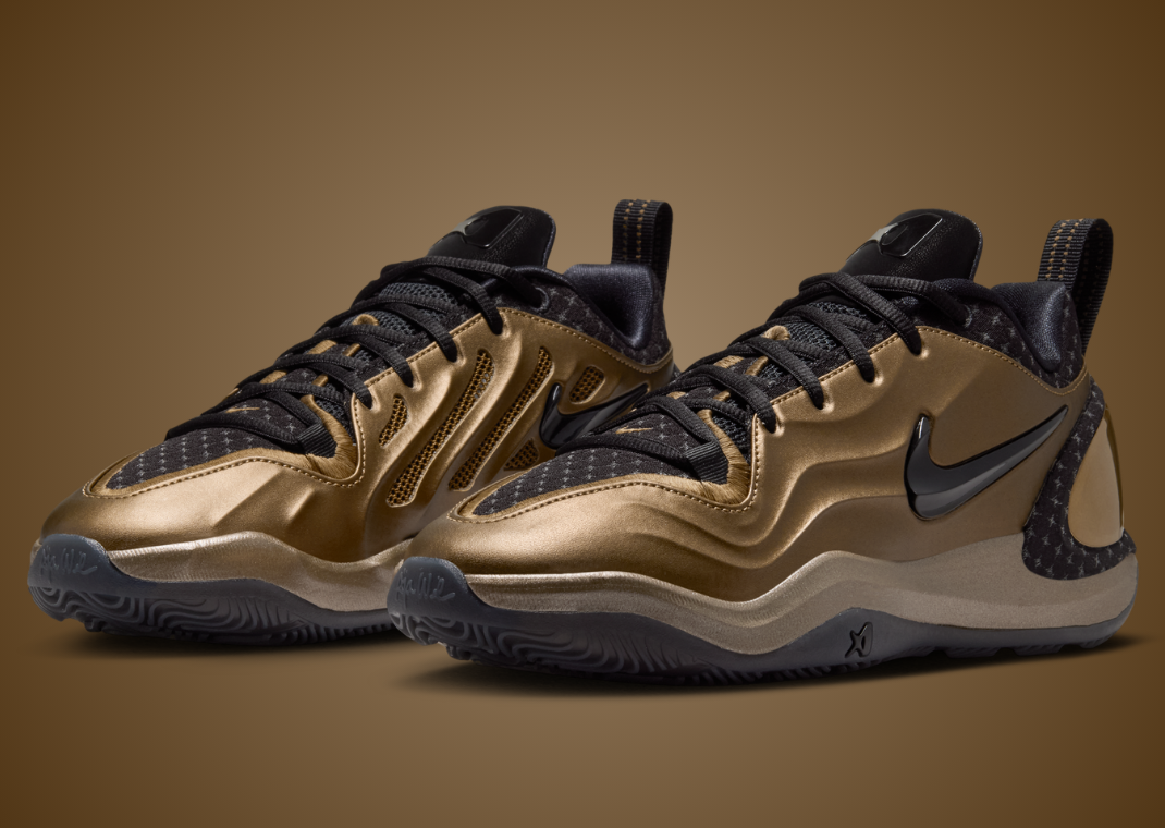 Nike A’Two TB Hazel Rush - Angle