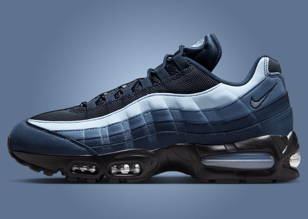 靴 NIKE AIR MAX 95 OG OBSIDIAN/OBSIDIAN Nike Air Max 95 Obsidian IH4457-400 | SneakerNews.com