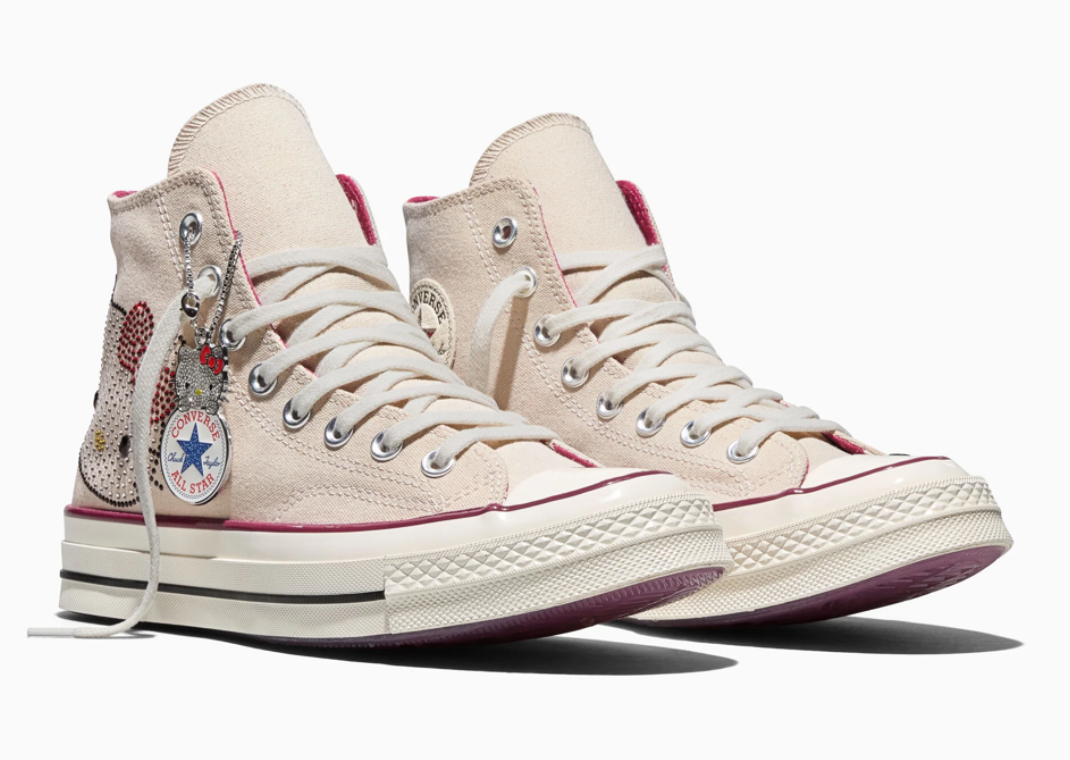 Hello Kitty x Converse Chuck Taylor 70 Swarovski - Angle