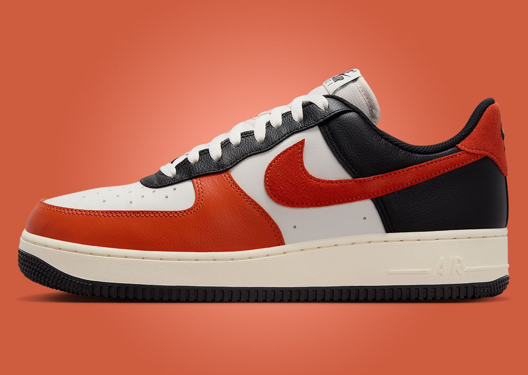 Nike Air Force 1 Low Scairy Season Lateral Left