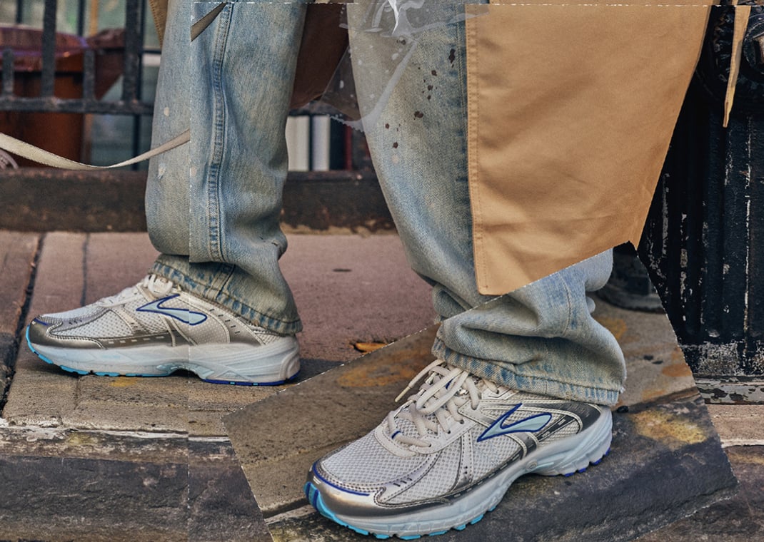 Brooks Adrenaline GTS 10 Retro