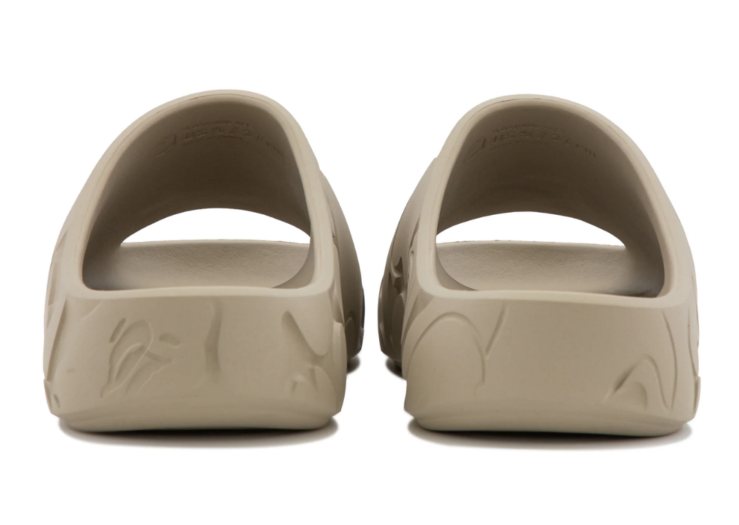 BAPE Slide Beige heel