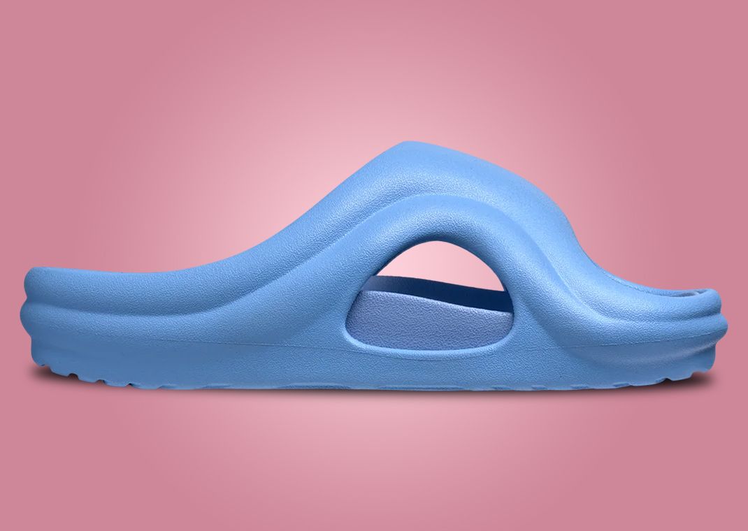 SKYLRK Beach Slide Cosmo Lateral