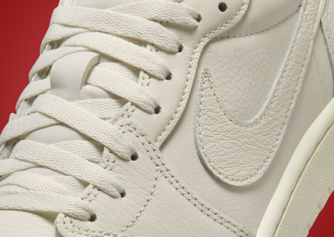 Air Jordan 1 Retro Low OG Sail - Detail