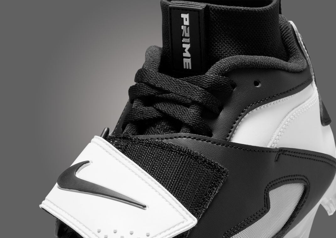 Nike Diamond Turf 93 TD White Black