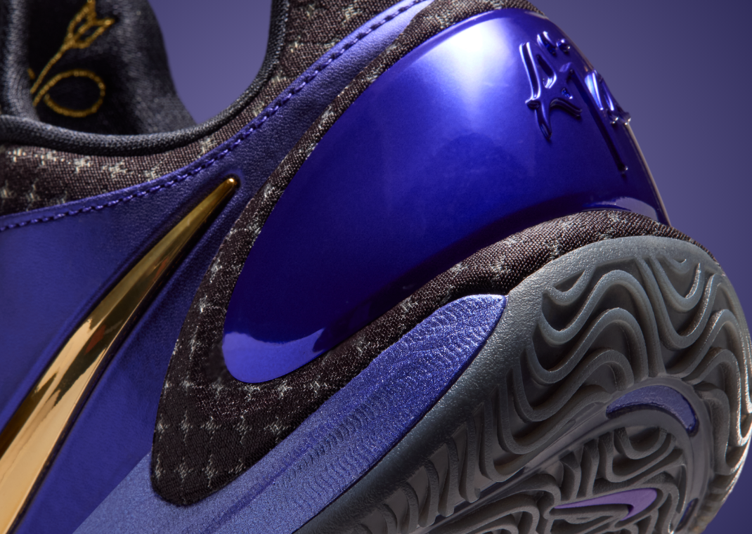 Nike A’Two TB Regency Purple - Heel Detail