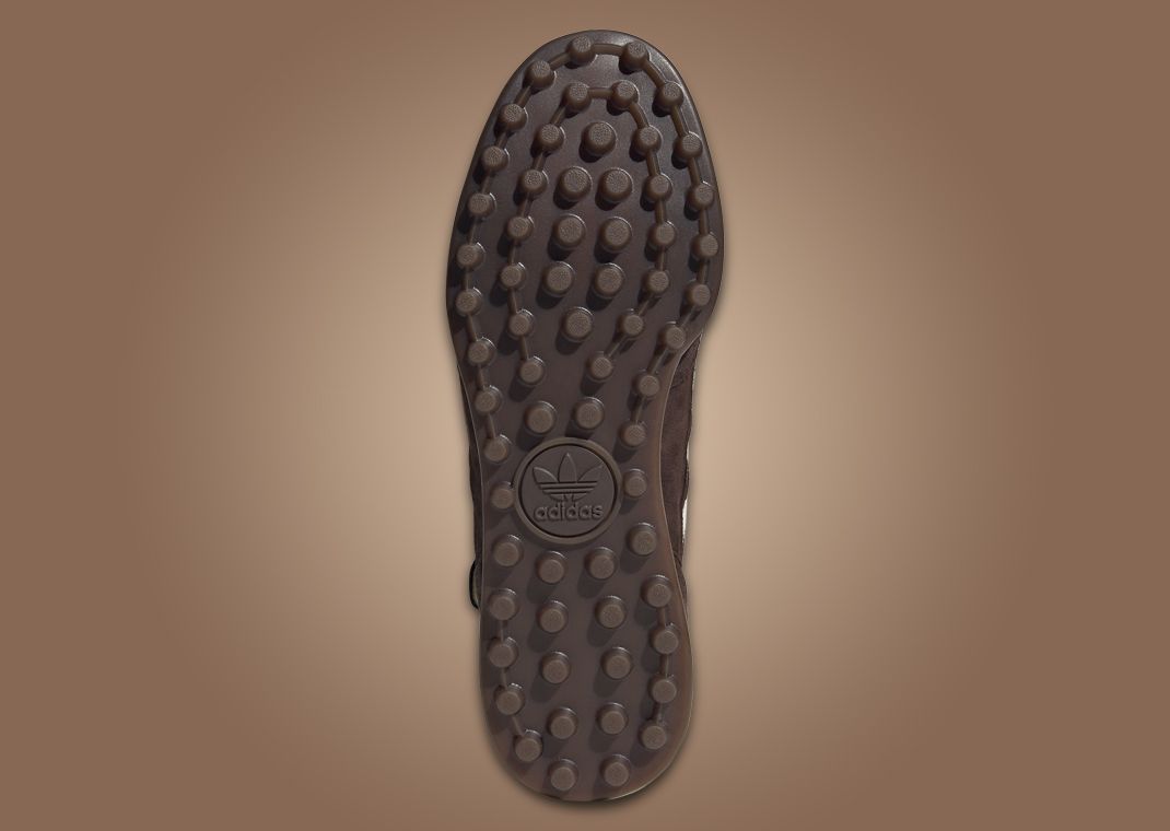 adidas Mundial Team Brown Outsole
