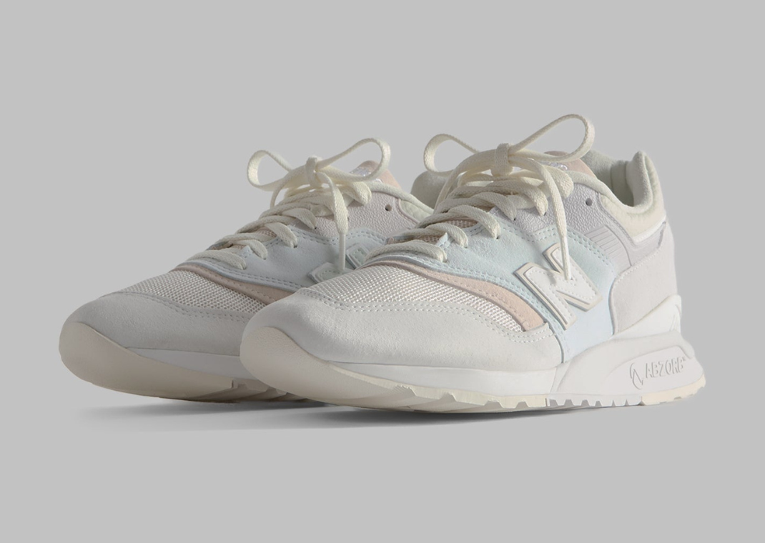 Ronnie Fieg Kith x New Balance 997.5 Easter White Ice Blue Peach Angle