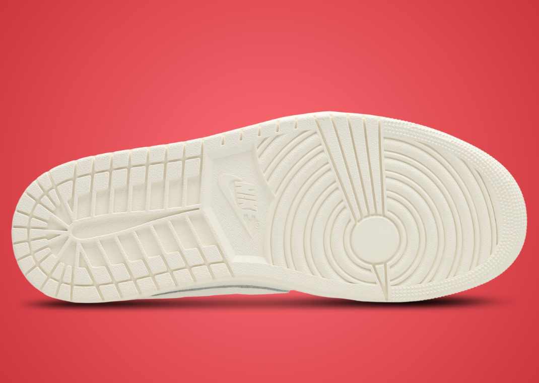 Air Jordan 1 Retro Low OG Sail outsole