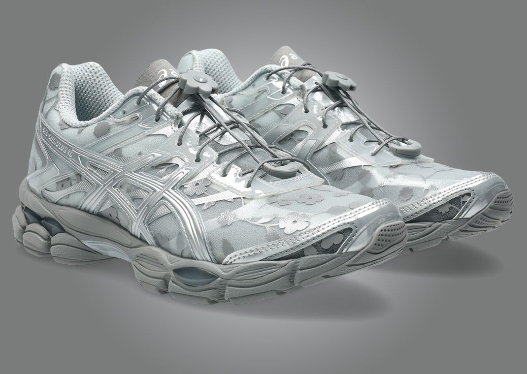 Cecilie Bahnsen x Asics Gel-Cumulus 16 Silver Angle