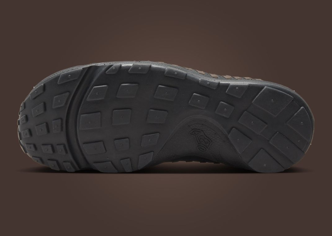 Nike Air Footscape Woven Phantom Earth Outsole