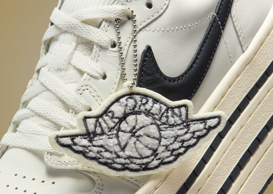 Air Jordan 1 Low Triple Stack Sail (W) - Detail