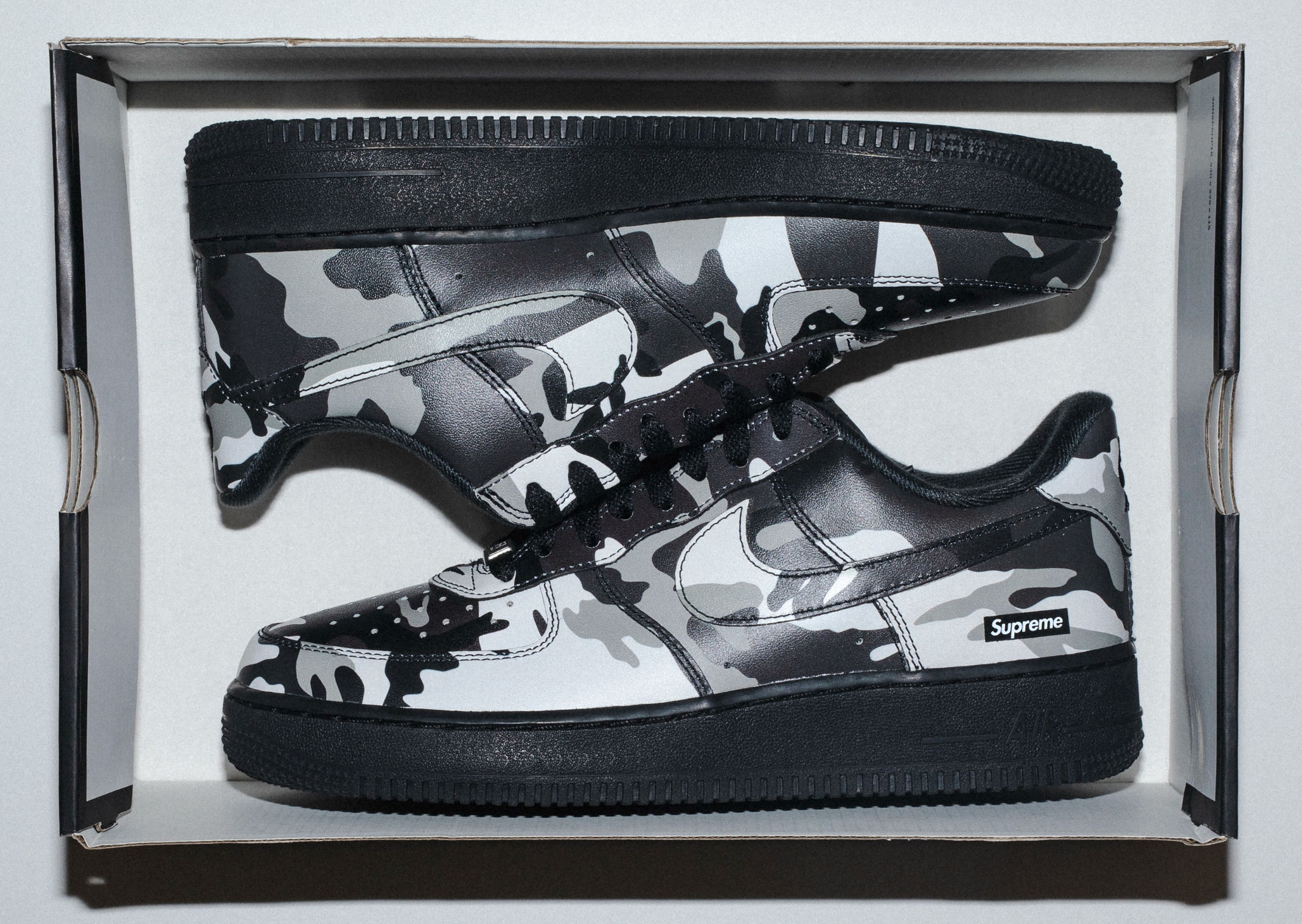 Supreme x Nike Air Force 1 Snow Camo