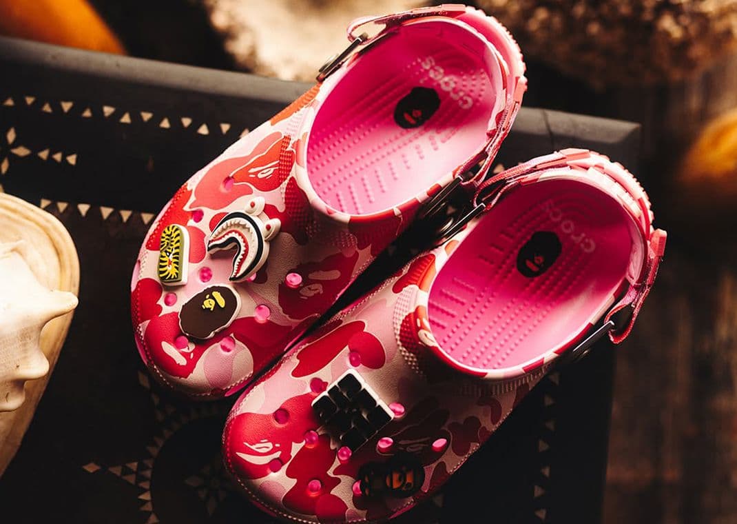 29 A BATHING APE®︎ × Crocs Clog 