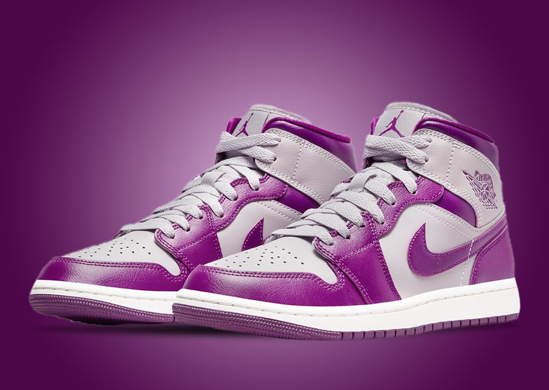 Jordan 1 Mid Metallic Fuchsia (W)