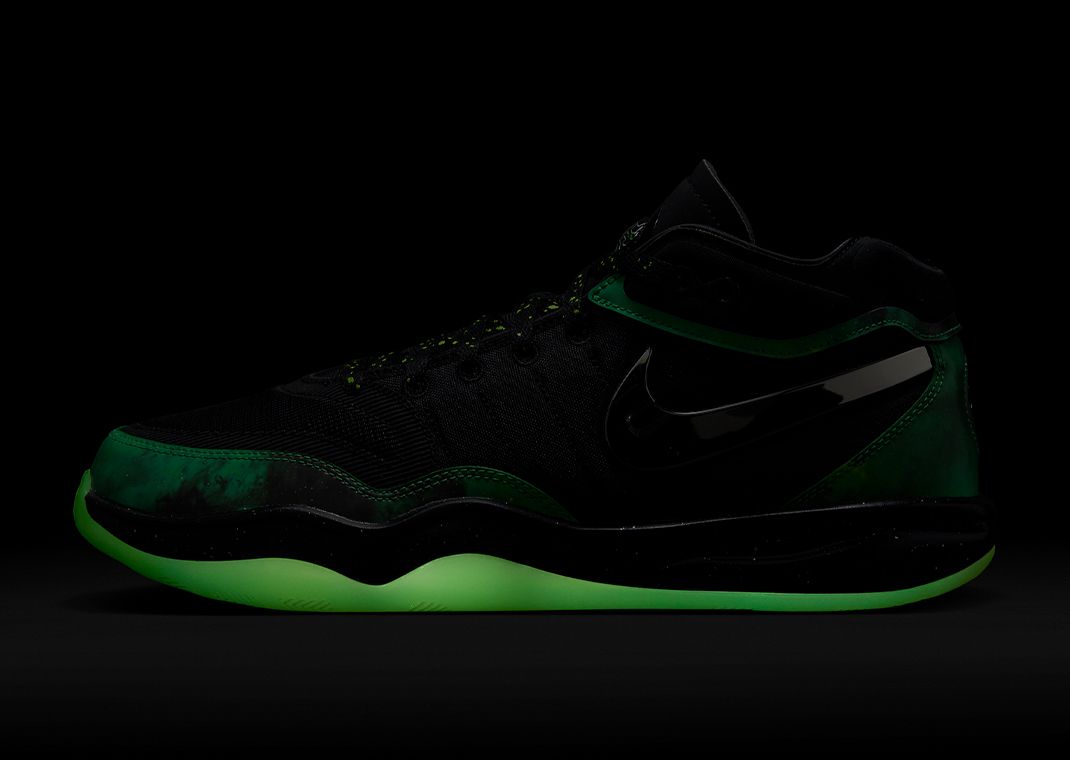 Nike GT Hustle 2 Victor Wembanyama Alien PE Glow-In-The-Dark Lateral