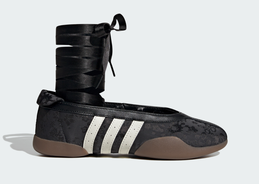 Liberty London x adidas Taekwondo Mei Ballet Black - Lateral