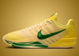 Nike Sabrina 3 Oregon Ducks - Lateral
