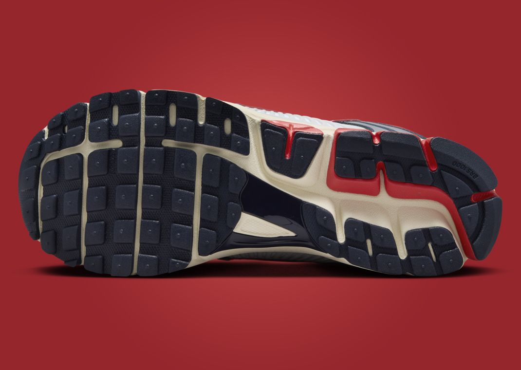 Nike Zoom Vomero 5 White Navy Red (W) Outsole
