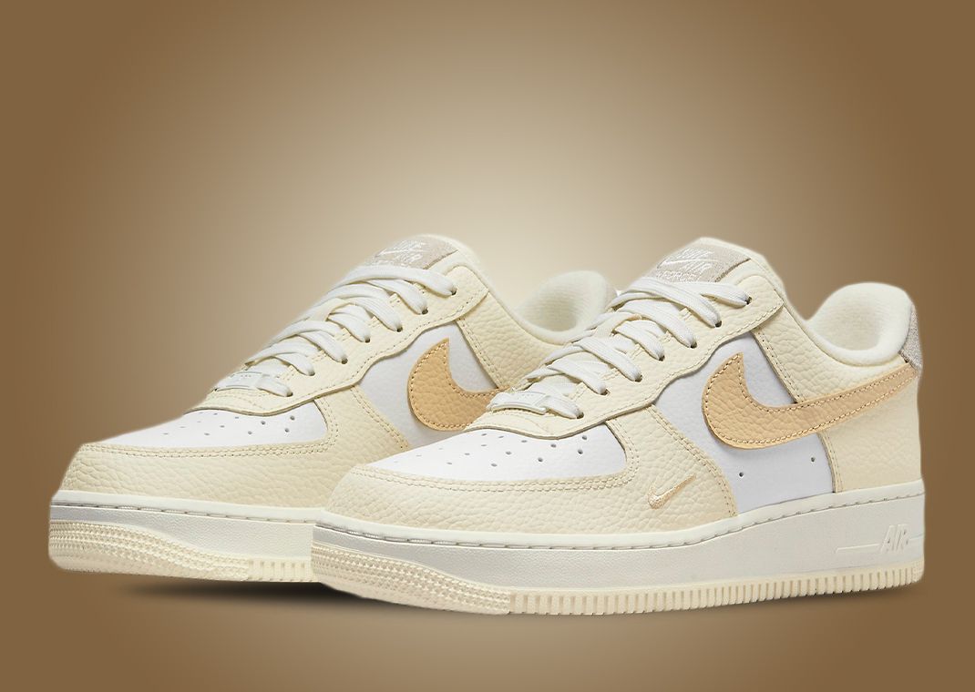 Nike Air Force 1 Low Coconut Milk (W)