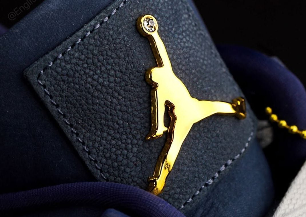 Air Jordan 4 Retro Howard Bisons First Class PE