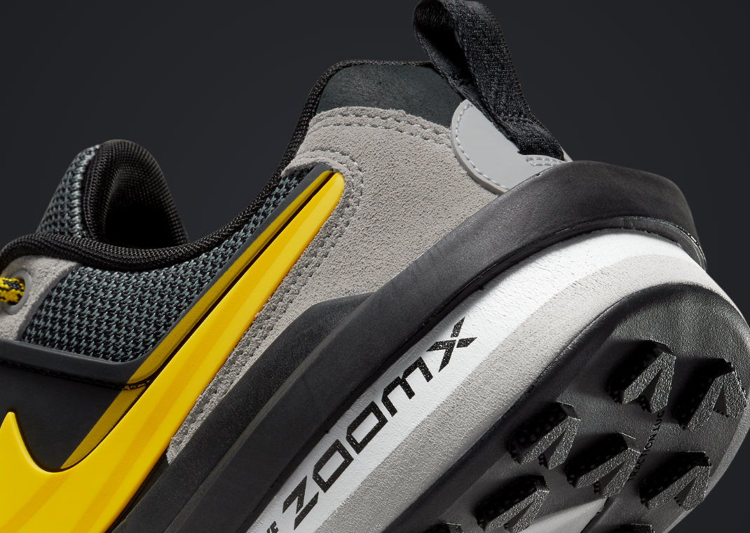 sacai x Nike Zegamadome SP Cream Black Yellow Heel