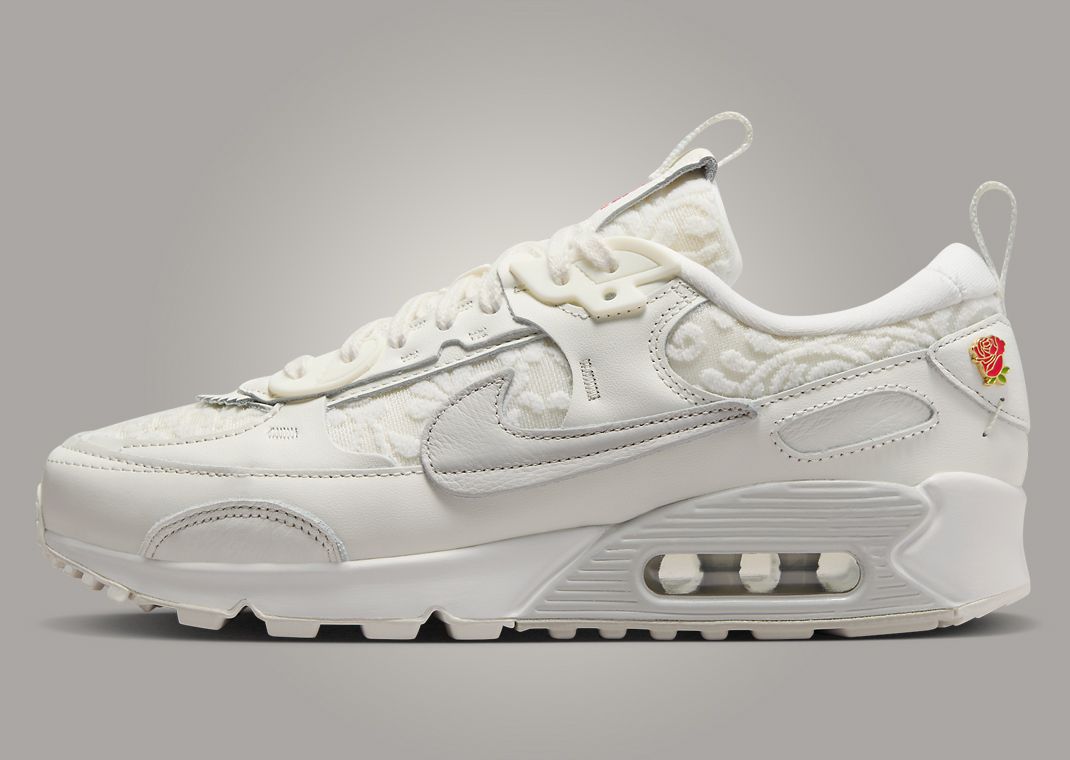 Nike Air Max 90 Futura Give Her Flowers (W) Lateral
