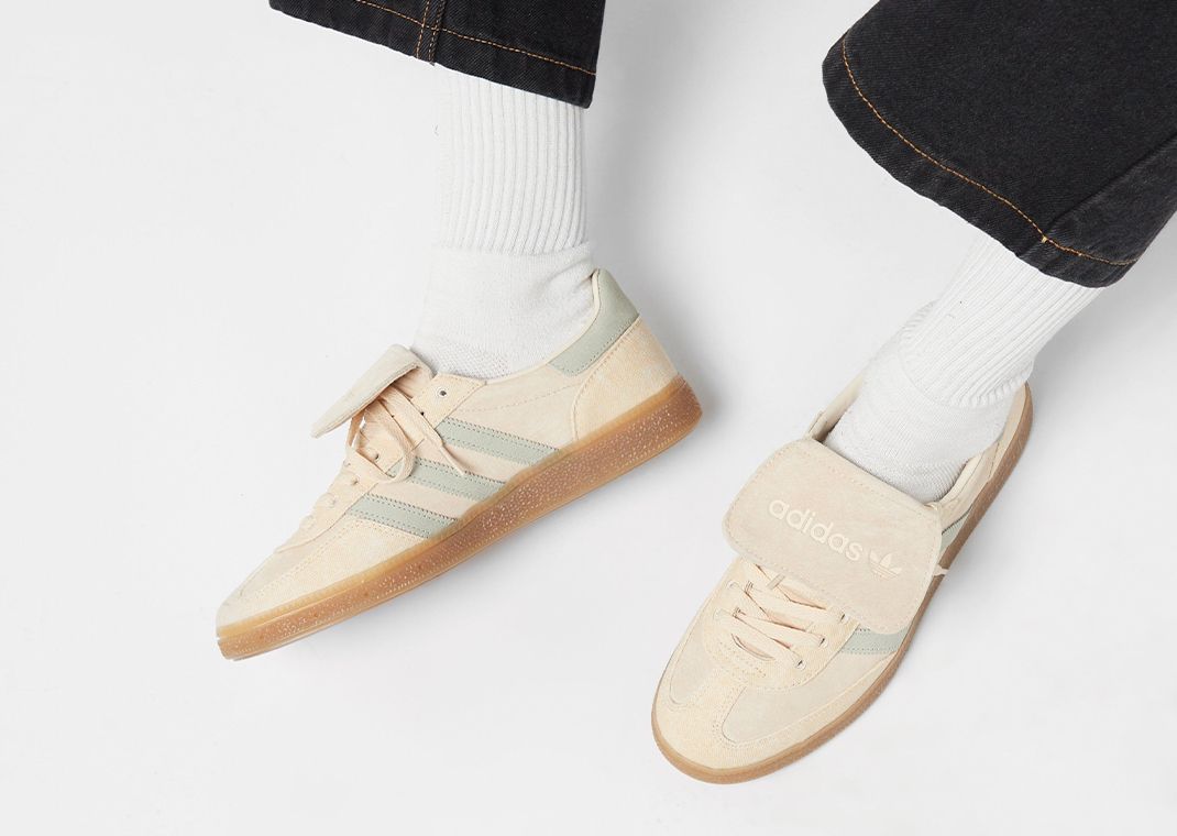 size x adidas Handball Spezial LT Tan On-Feet