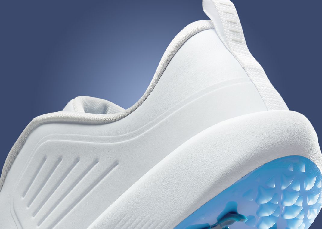 Jordan Air Rev White University Blue Detail