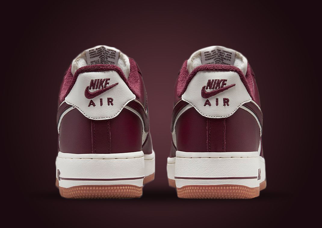 靴 Nike Air Force 1 Low College Pack College Vibes Cover This Duo Of Nike Air Force 1 Lows