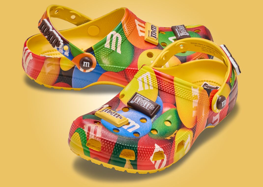 M&M's x Crocs Classic Clog - Angle