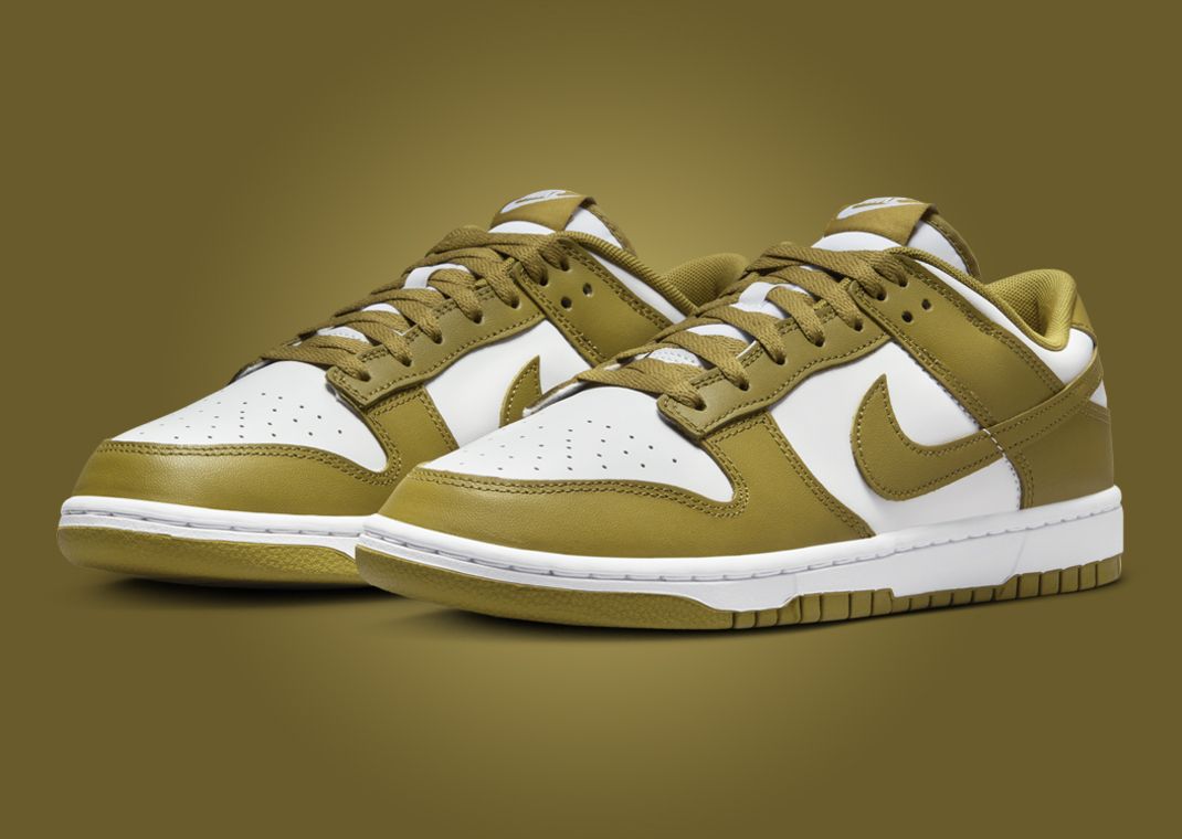 Nike Dunk Low Pacific Moss Angle